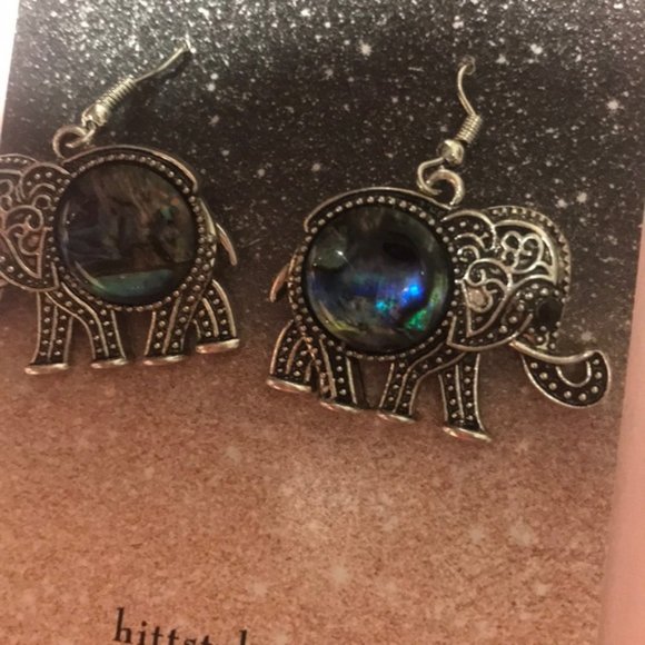 Vintage Elephant Earrings - Picture 5 of 6